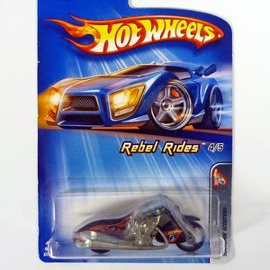 Hot Wheels Scorchin' Scooter #079 Rebel Rides 4/5 Black Die-Cast Motorcycle 2005